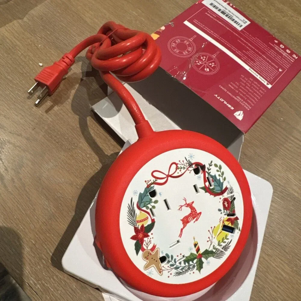 ESHLDOTY Christmas Series Round Power Strip - 3 Outlets 2 USB Ports Red New
